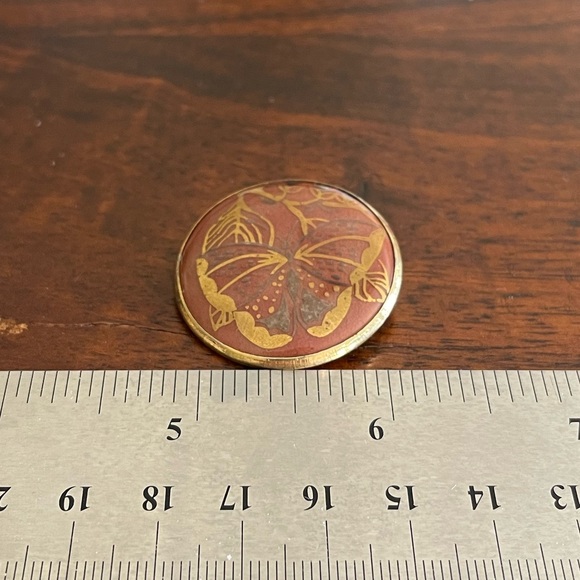 Michel Lebrun Paris vintage brooch trombone clasp butterfly gold tone round - Picture 3 of 3